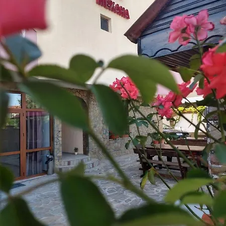 валена град 3* 체르노모레츠