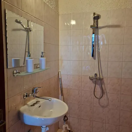 게스트하우스 валена град 체르노모레츠