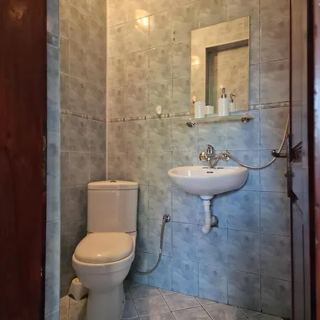 валена град 게스트하우스 3*