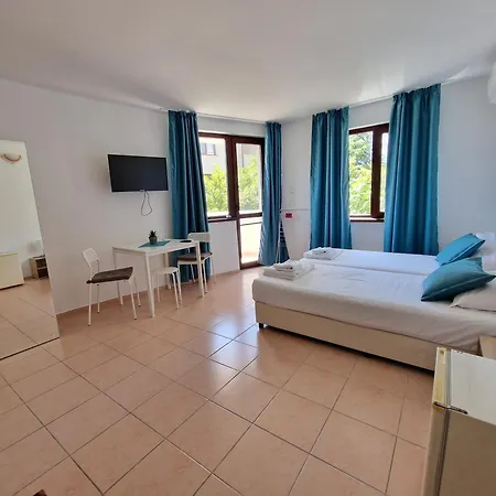 게스트하우스 валена град 체르노모레츠