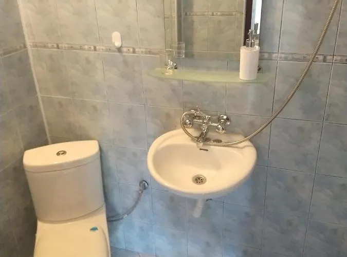 валена град 게스트하우스 3*