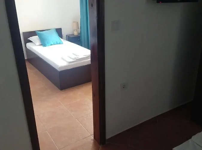 게스트하우스 валена град 3*