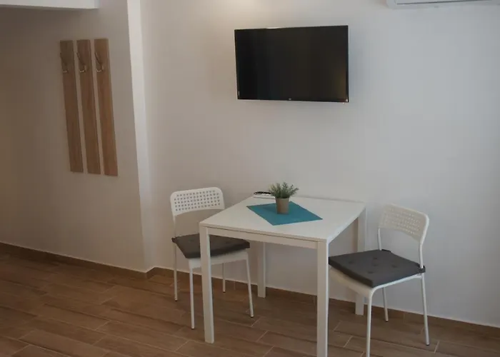 게스트하우스 валена град 3*