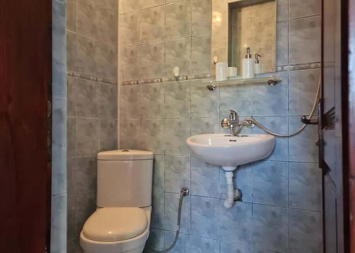 валена град 게스트하우스 3*