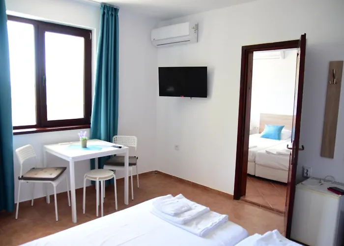 валена град 게스트하우스 체르노모레츠