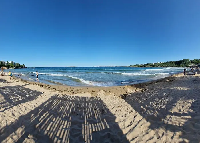 валена град 게스트하우스 체르노모레츠